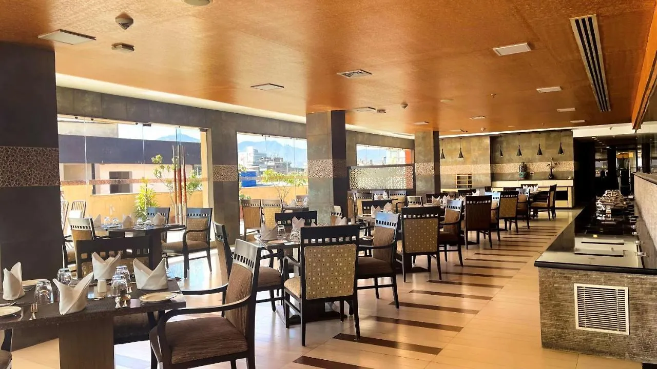Radisson Hotel Kathmandu 5*,